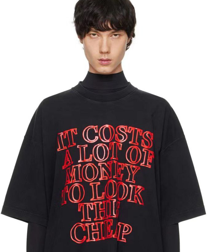 Новая коллекция футболок Vetements